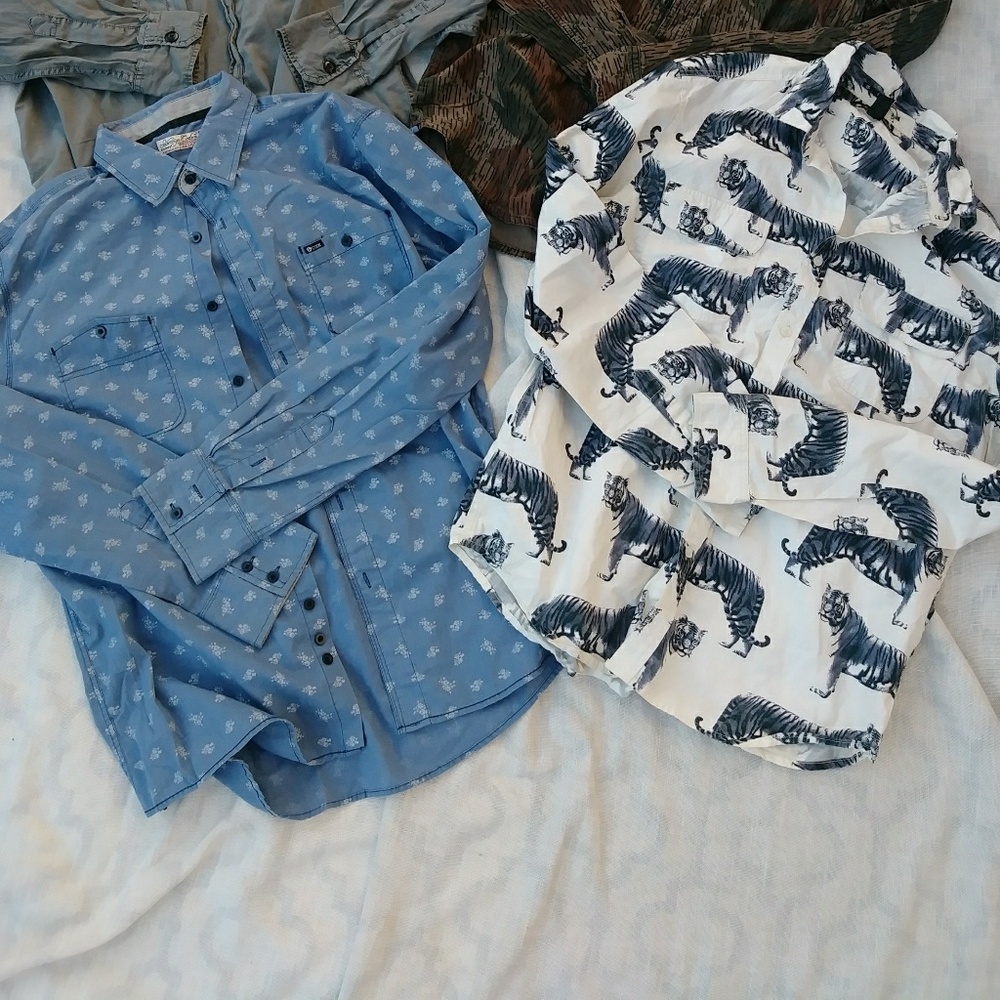 Bundle of 3 Long sleeve men shirts large